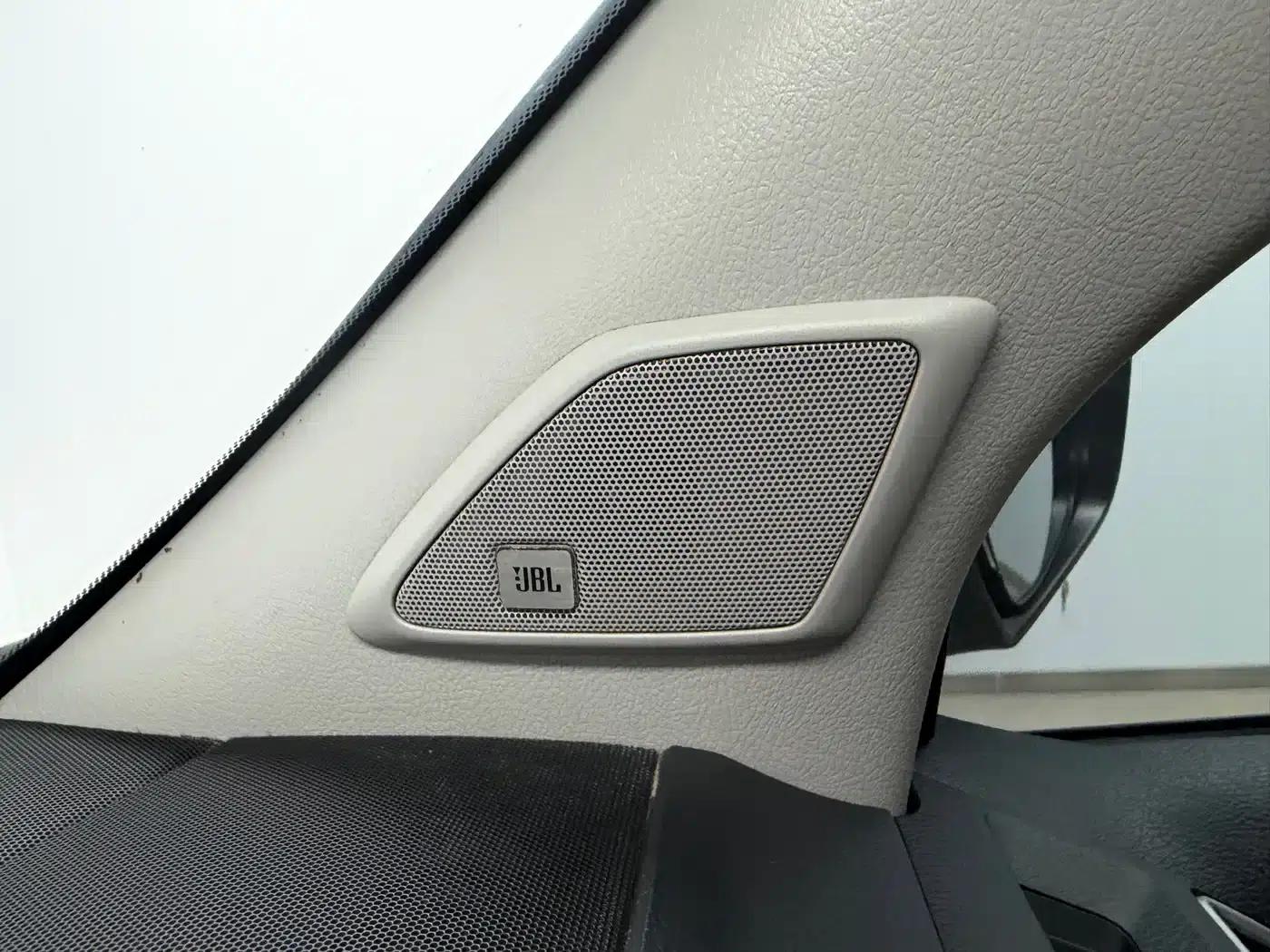 2016 Prado 3.5L Automatic TX-L NAVI — миниатюра 18