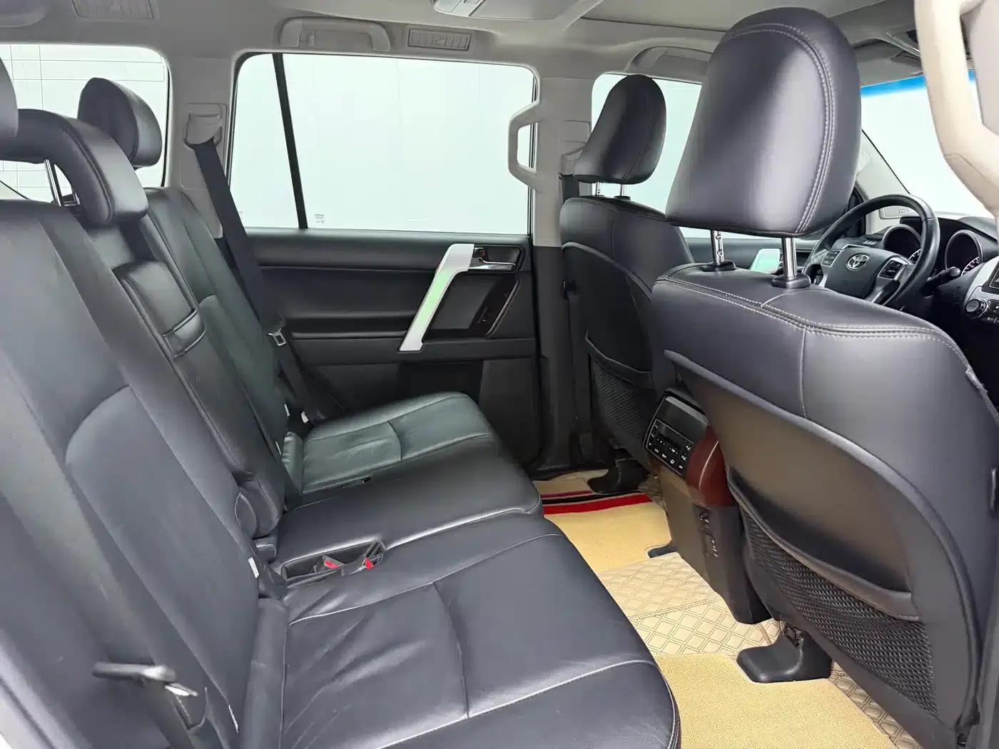 2016 Prado 3.5L Automatic TX-L NAVI — миниатюра 10