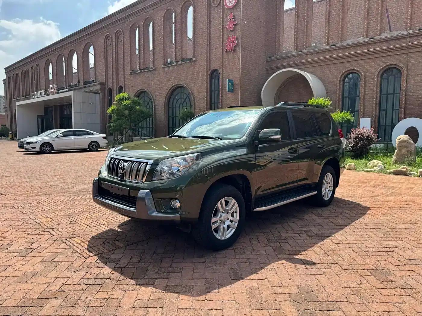 2010 Prado 4.0L Automatic VX NAVI — миниатюра 2