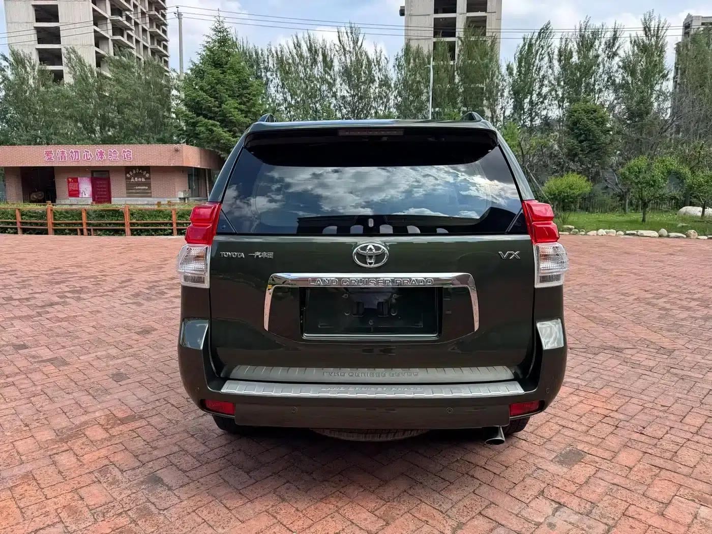 2010 Prado 4.0L Automatic VX NAVI — миниатюра 9