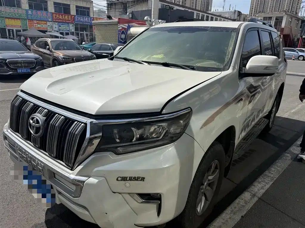 2017 Prado (Imported) 4.0L Automatic — миниатюра 2