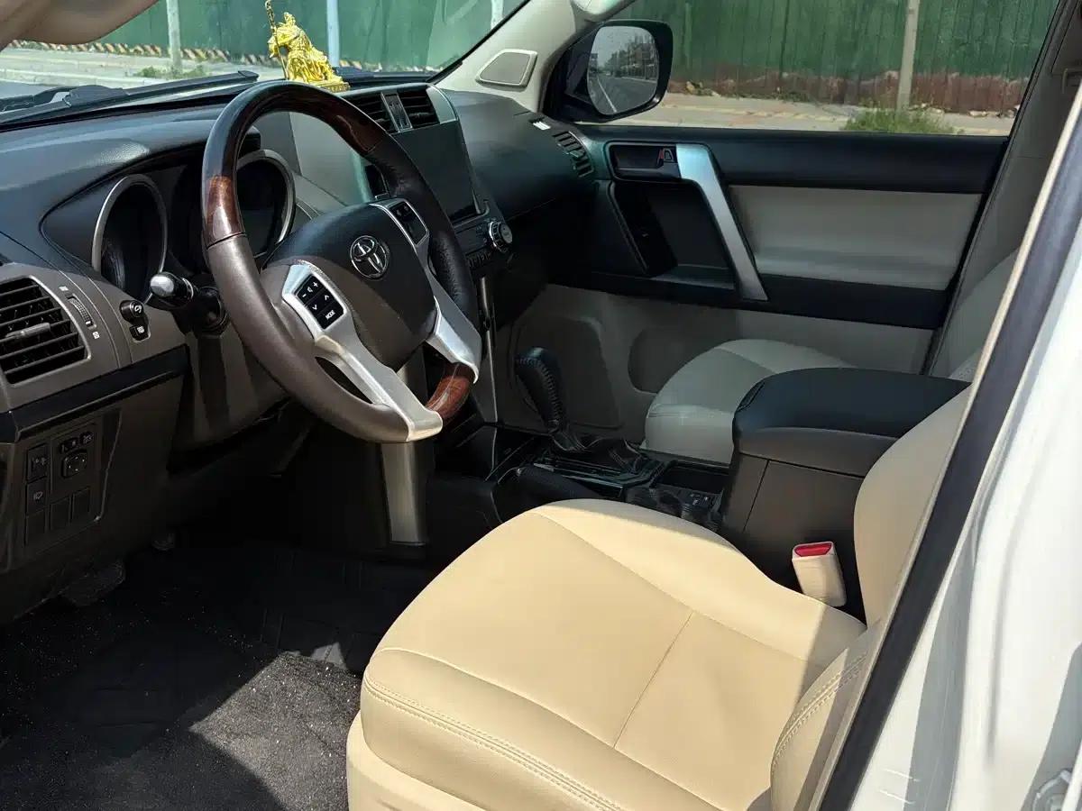 2010 Prado Imported Model 2.7L Automatic Luxury Edition — миниатюра 7
