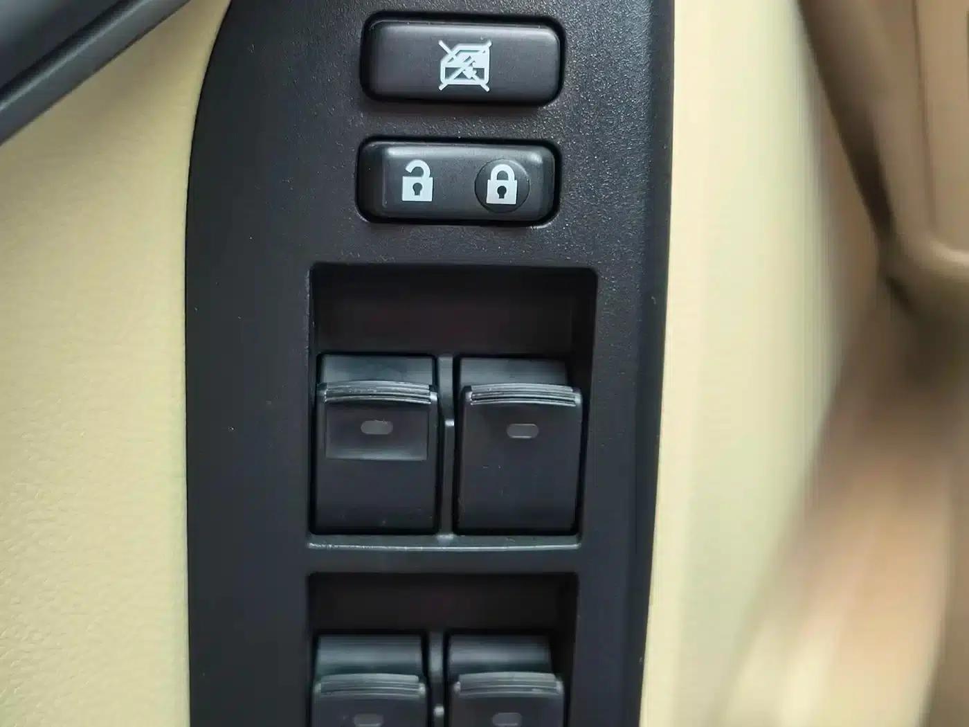 2016 Prado (Imported) 2.7L Middle East Version — миниатюра 24