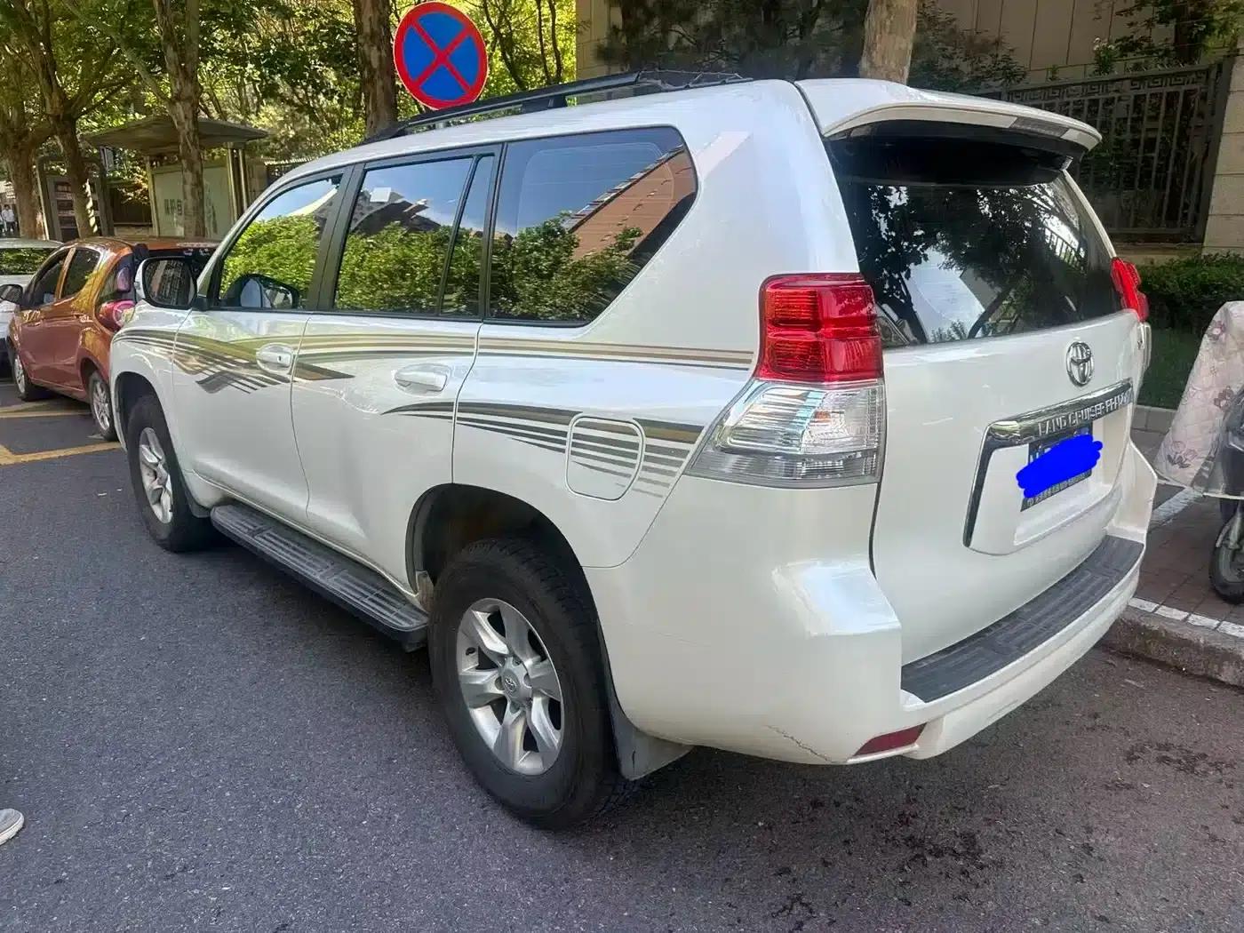 2010 Prado Imported Model 2.7L Automatic Luxury Edition — миниатюра 8