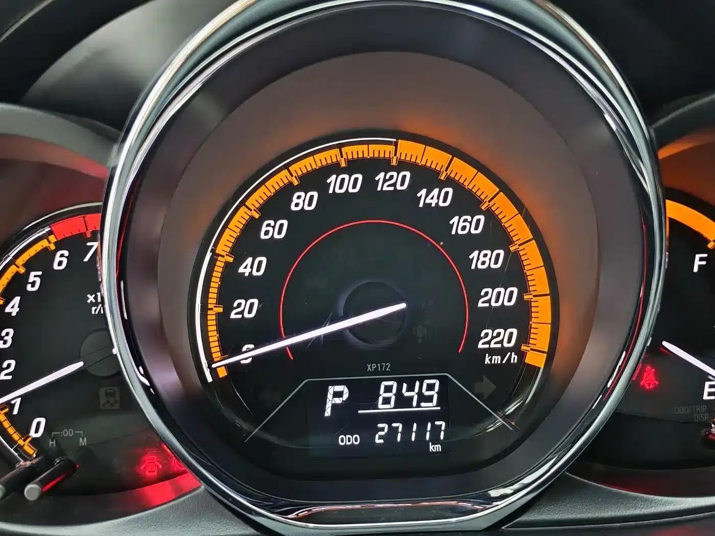 YARiS L 2022 Model YARiS X 1.5L CVT Leading PLUS Edition — миниатюра 13
