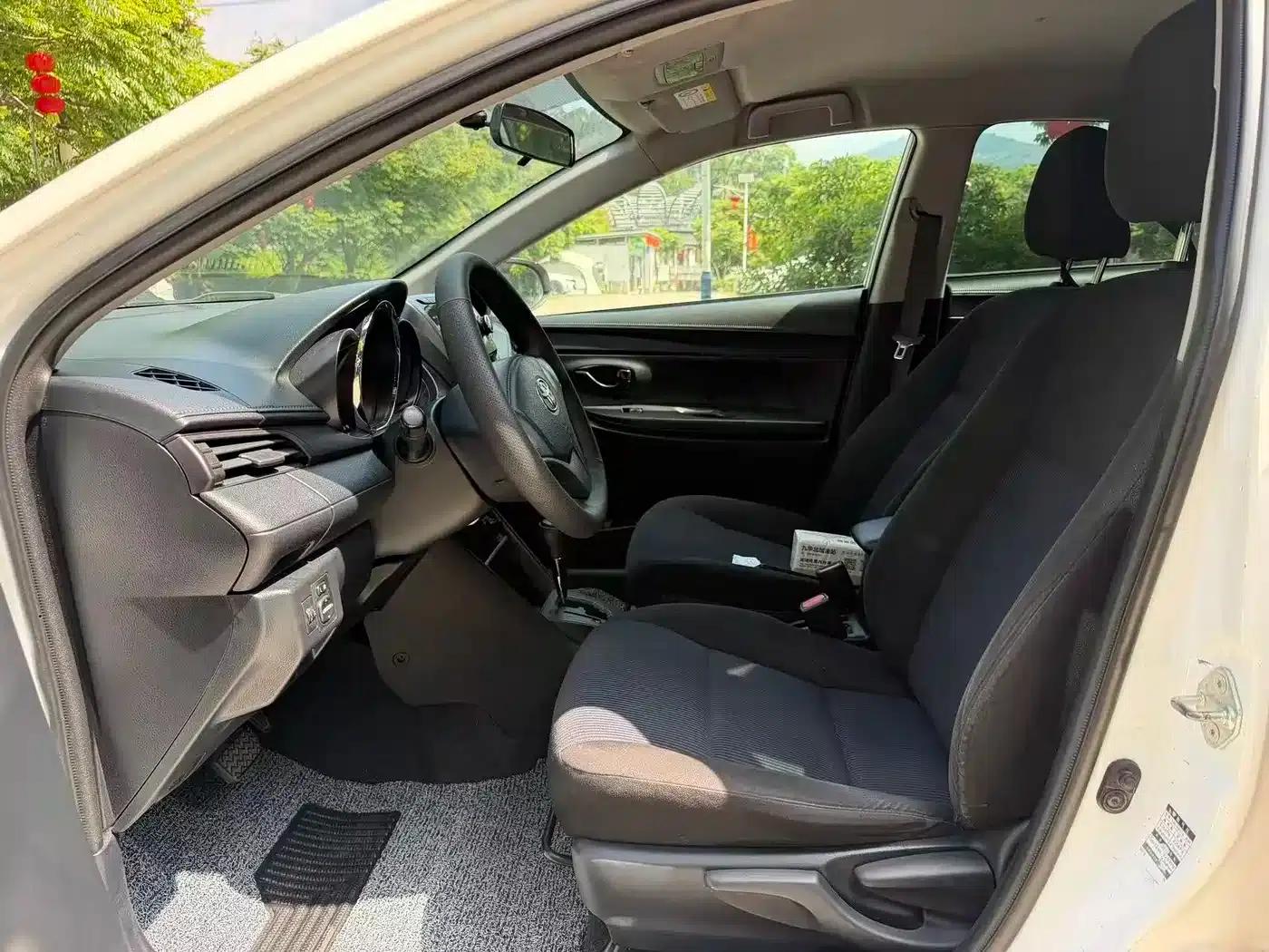 YARiS L Zhixuan 2016 Facelift 1.5E CVT Dynamic Edition — миниатюра 5