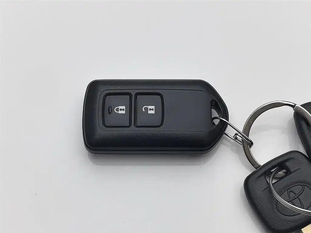 YARiS L 2020 Model YARiS X 1.5L CVT Leading Edition — миниатюра 19