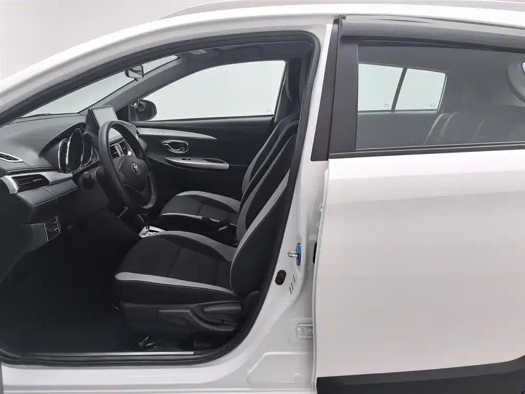 YARiS L 2020 Model YARiS X 1.5L CVT Leading Edition — миниатюра 10
