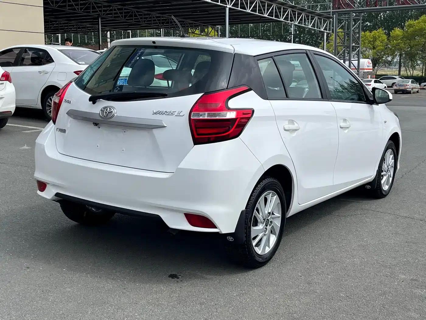 YARiS L Zhixuan 2016 Facelift 1.5G CVT Dynamic Sunroof Edition — миниатюра 4