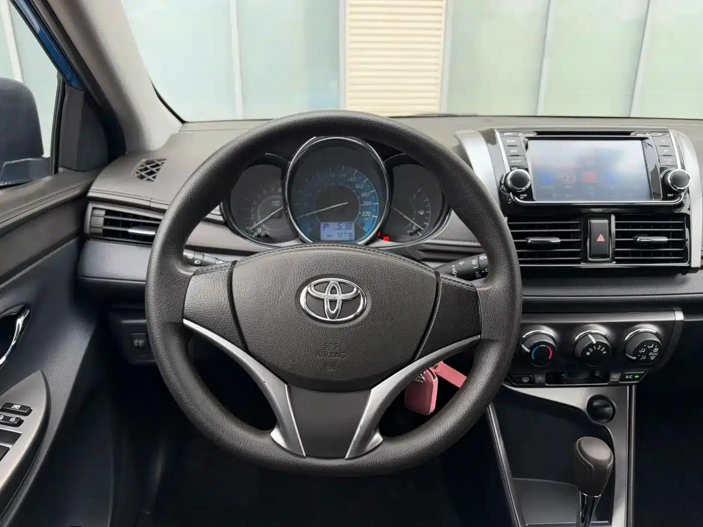 YARiS L Zhixuan 2015 1.5E Automatic Dynamic Edition — миниатюра 6
