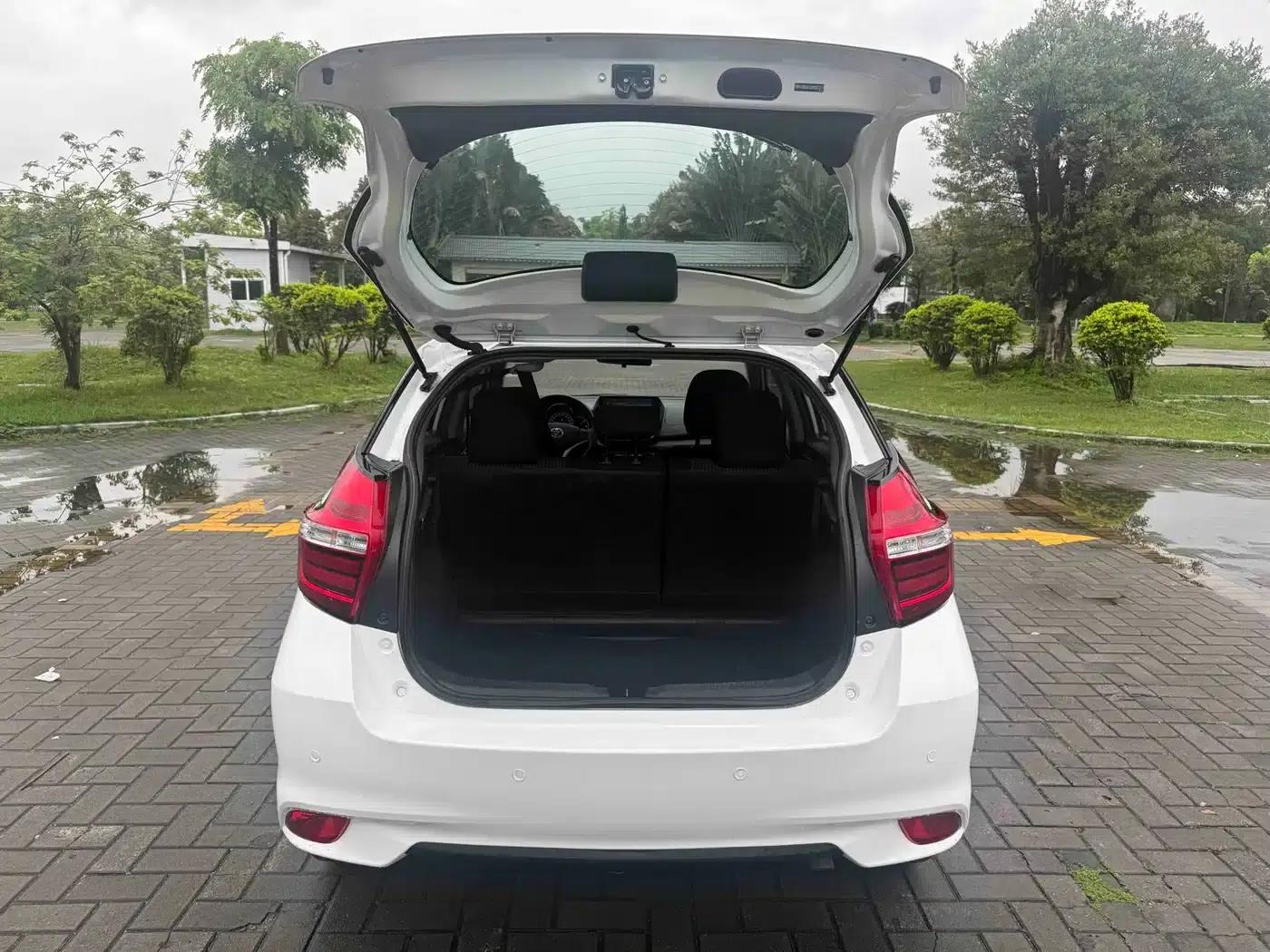 YARiS L Zhixuan 2017 1.5G CVT Speed Sunroof Upgrade Edition — миниатюра 15