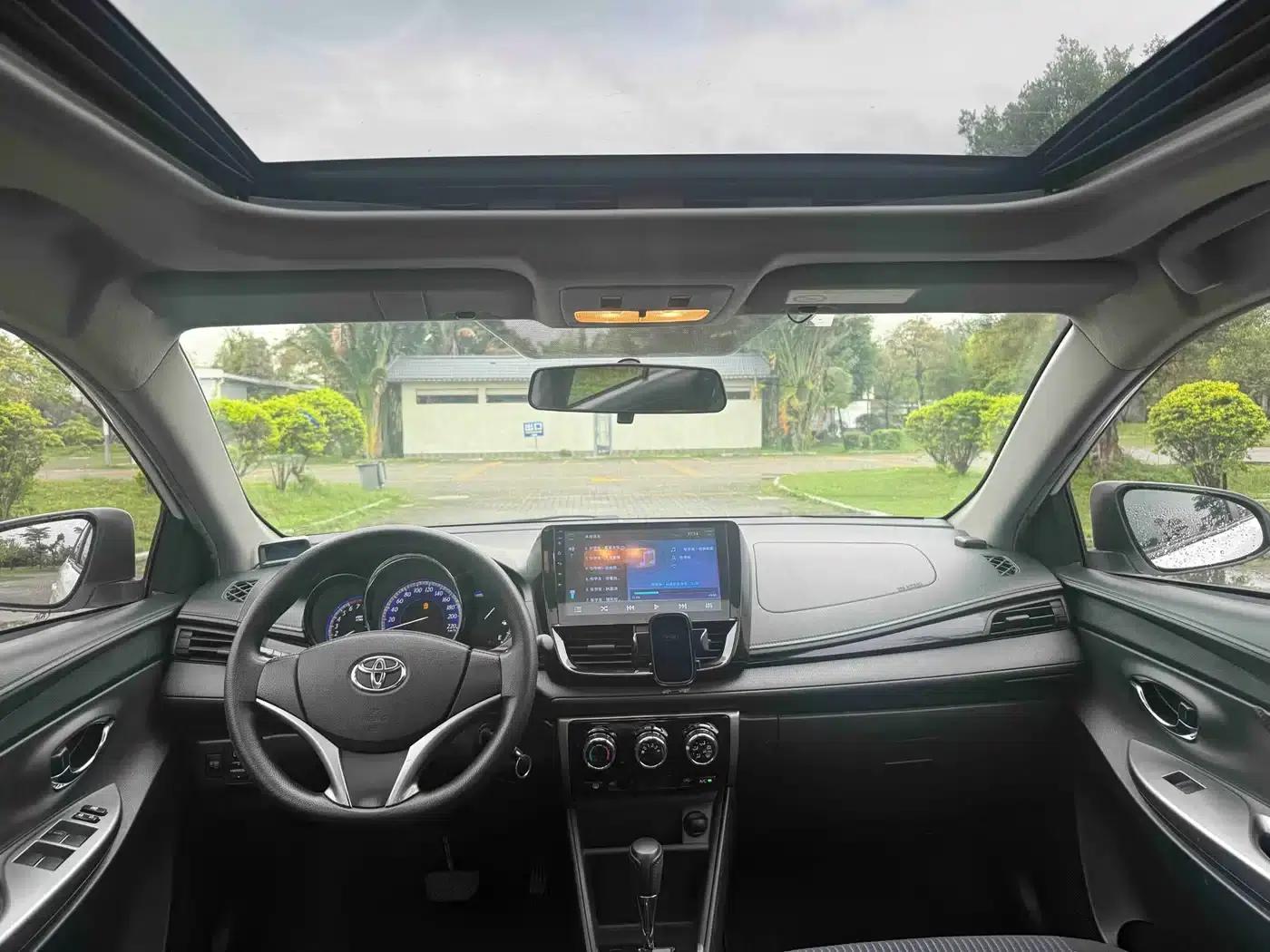 YARiS L Zhixuan 2017 1.5G CVT Speed Sunroof Upgrade Edition — миниатюра 10