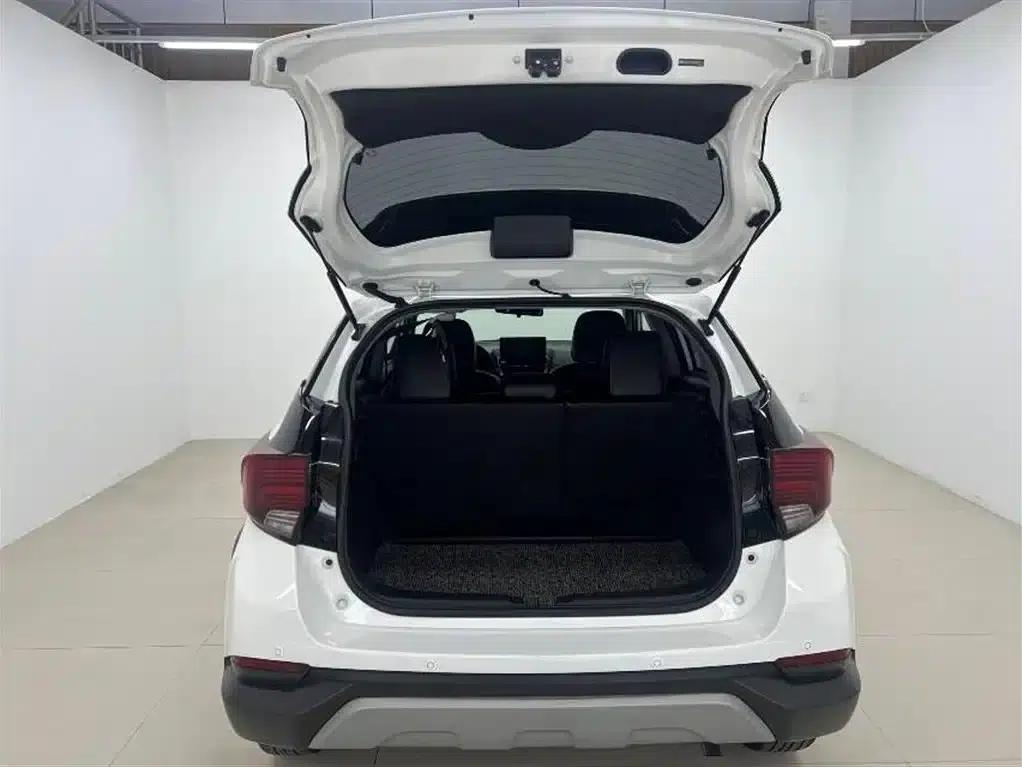 YARiS L 2022 Model YARiS X 1.5L CVT Luxury PLUS Edition — миниатюра 8