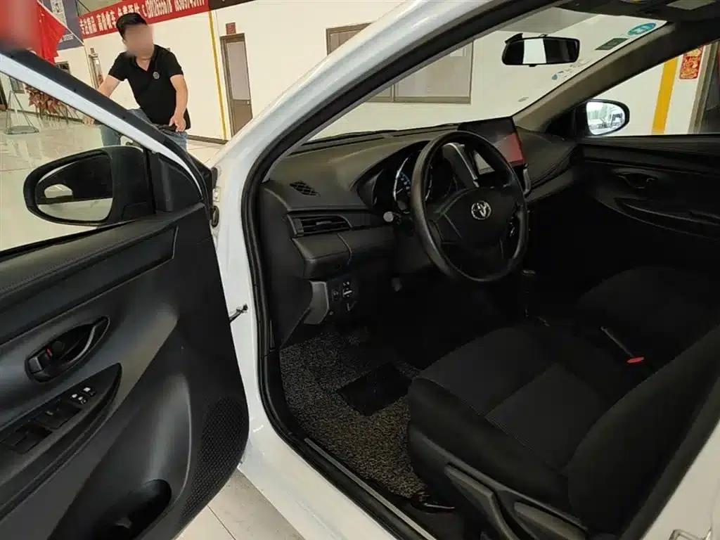 YARiS L Zhixuan 2017 1.5E CVT Speed Upgrade Edition — миниатюра 16