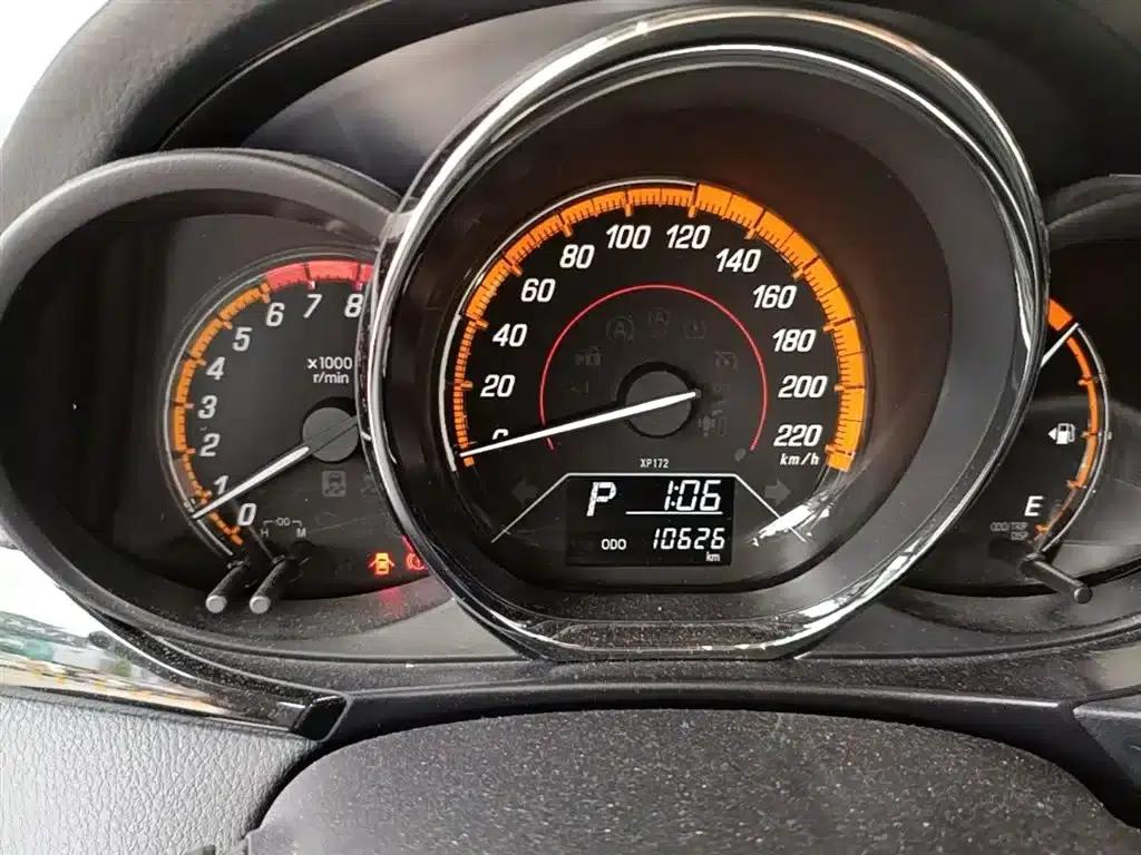 YARiS L 2022 Model YARiS X 1.5L CVT Luxury PLUS Edition — миниатюра 12