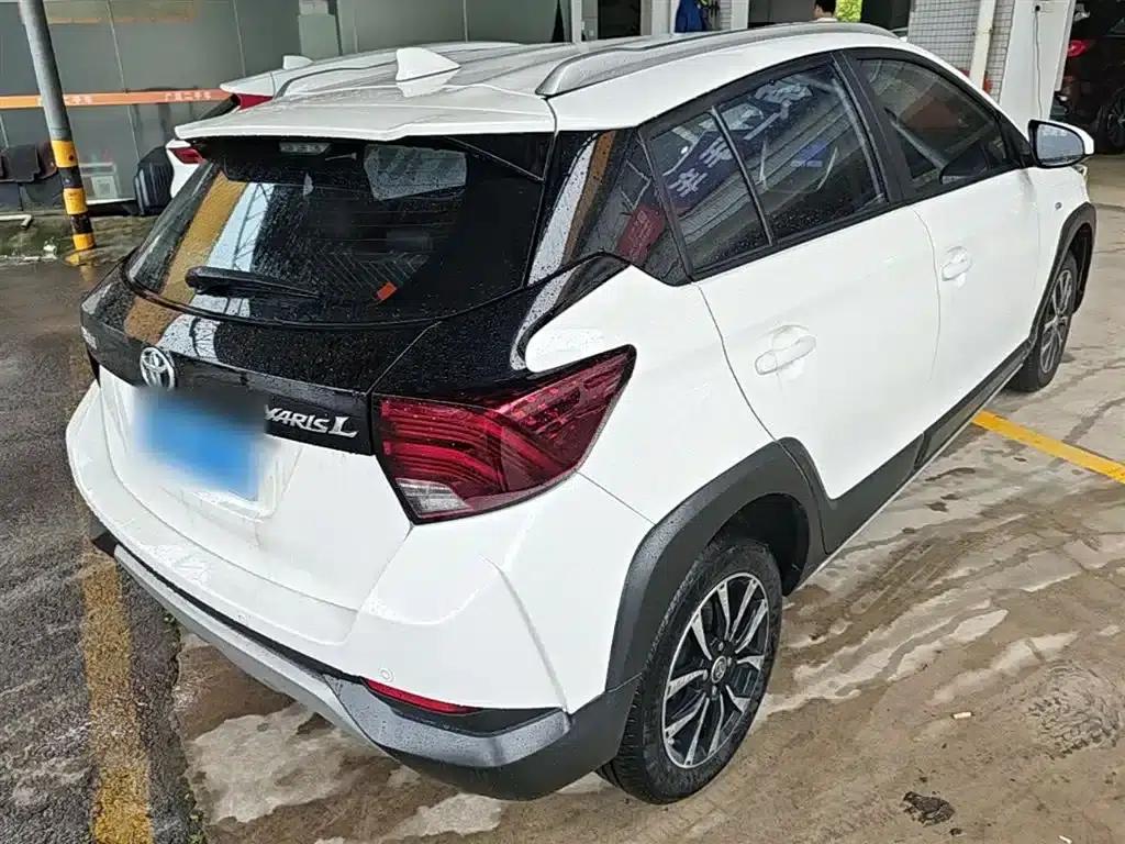 YARiS L 2021 Model YARiS X 1.5L CVT Leading Edition — миниатюра 7