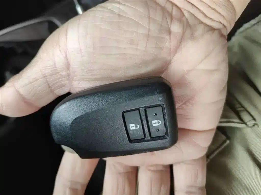 YARiS L 2022 Model YARiS X 1.5L CVT Luxury PLUS Edition — миниатюра 9