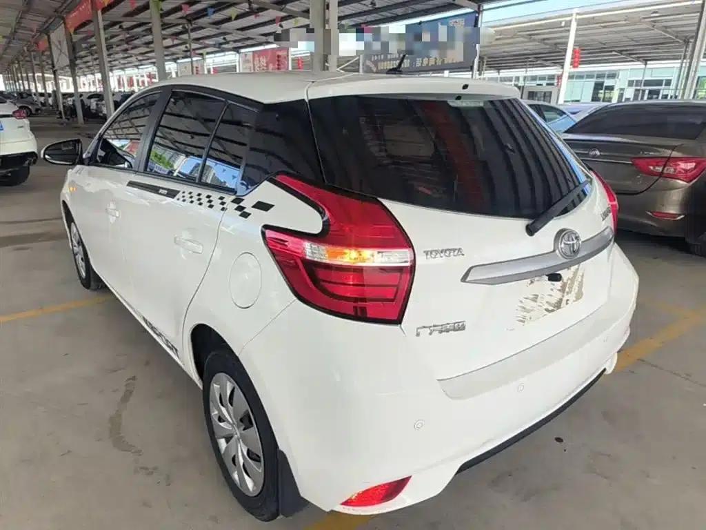 YARiS L Zhixuan 2020 1.5L CVT Leading Edition — миниатюра 5
