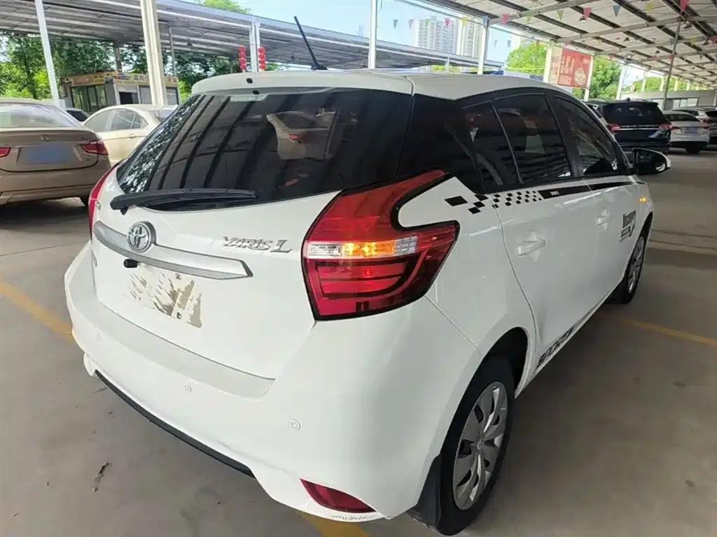 YARiS L Zhixuan 2020 1.5L CVT Leading Edition — миниатюра 7