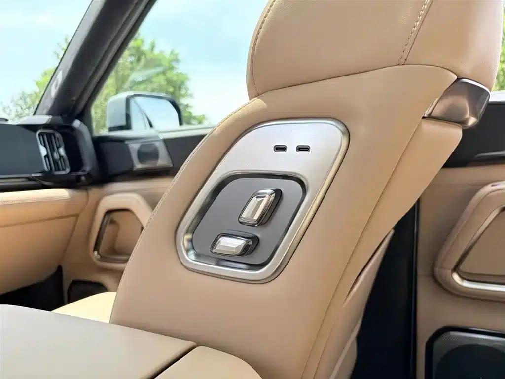 Leopard 8 2025 Smart & Brave Flagship Edition 7-Seater — миниатюра 20