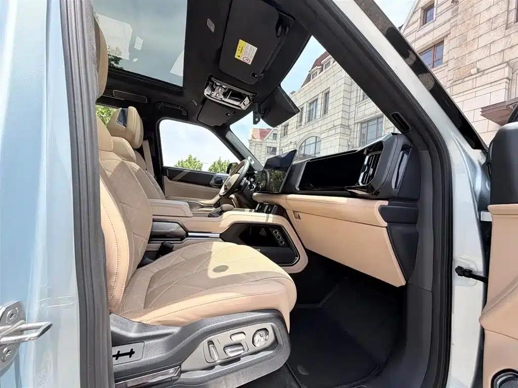 Leopard 8 2025 Smart & Brave Flagship Edition 7-Seater — миниатюра 9