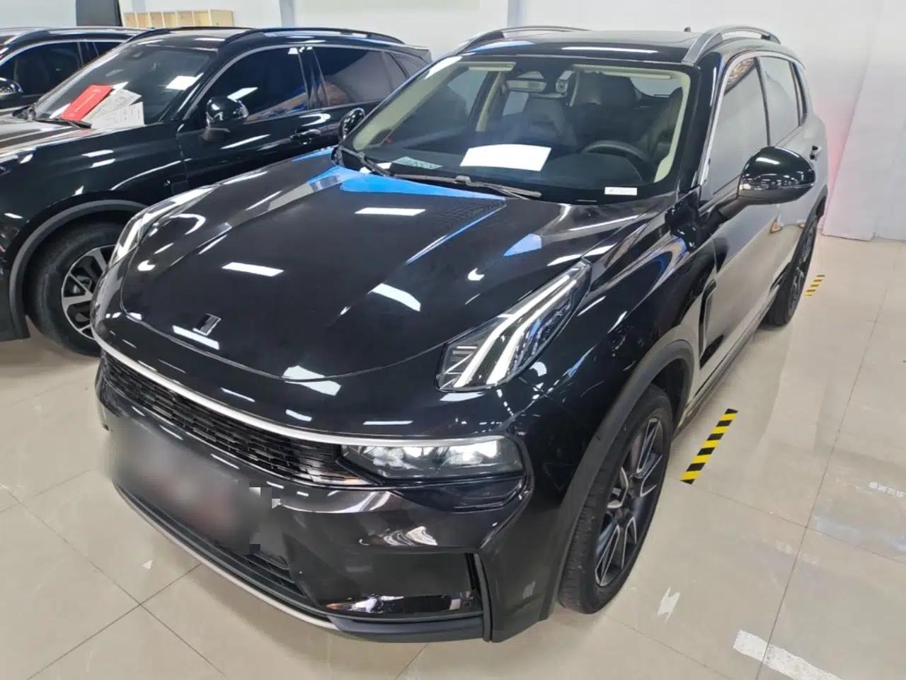 Lynk & Co 01 2023 2.0TD Two-Wheel Drive Pro Trim — миниатюра 1