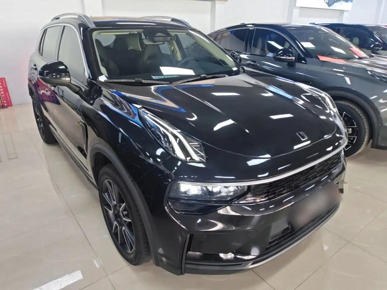 Lynk & Co 01 2023 2.0TD Two-Wheel Drive Pro Trim — миниатюра 3