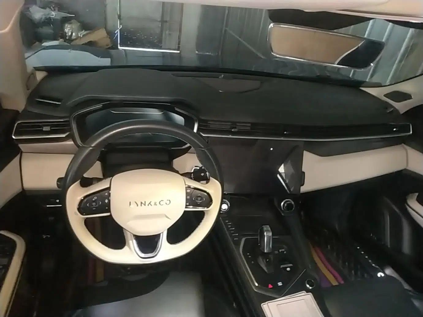 Lynk & Co 01 2021 2.0TD Two-Wheel Drive Zhaopu Pro — миниатюра 13