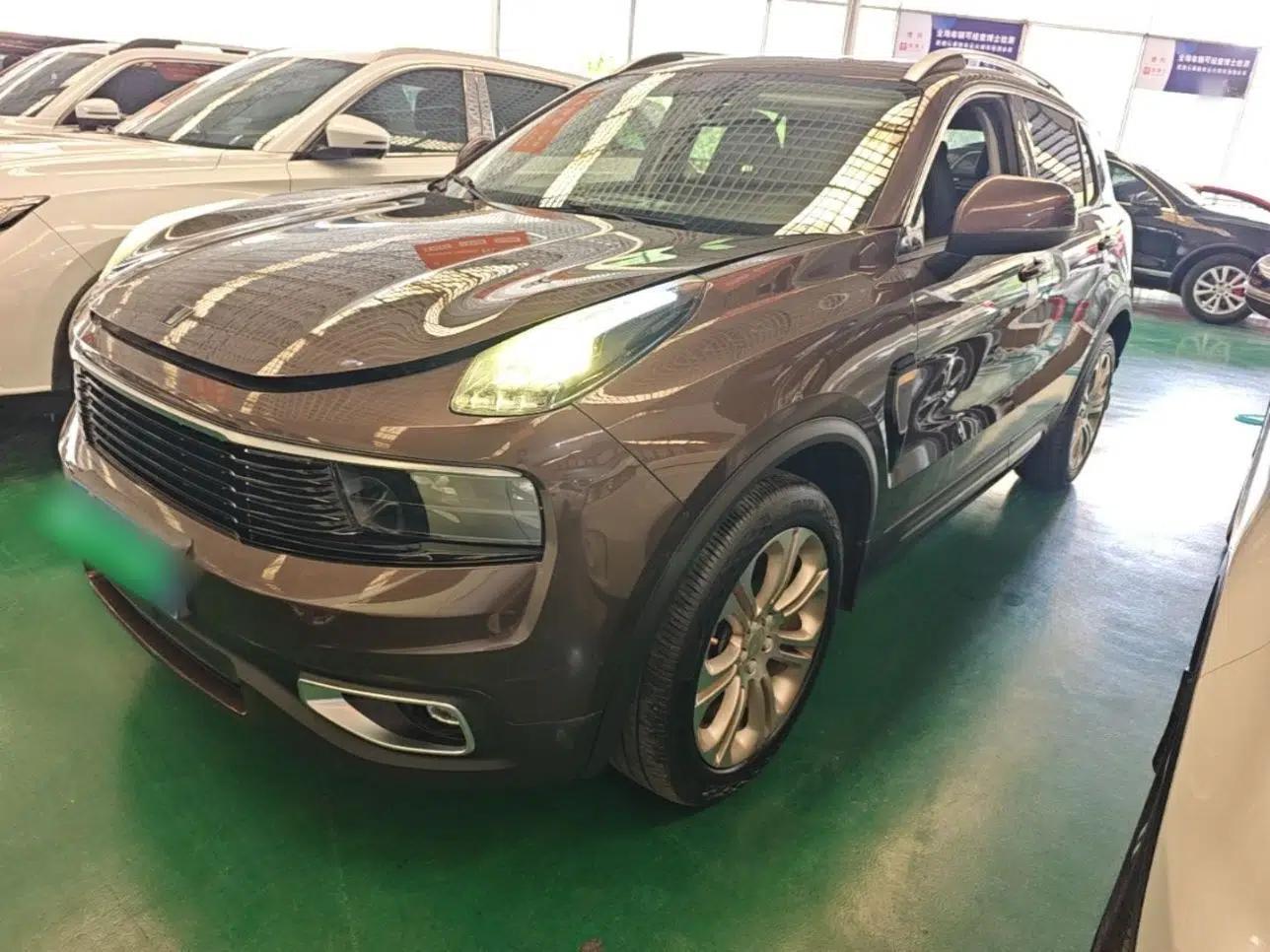 Lynk & Co 01 2017 2.0T Two-Wheel Drive Pro Edition — миниатюра 1