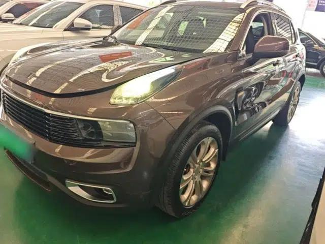 Lynk & Co 01 2017 2.0T Two-Wheel Drive Pro Edition