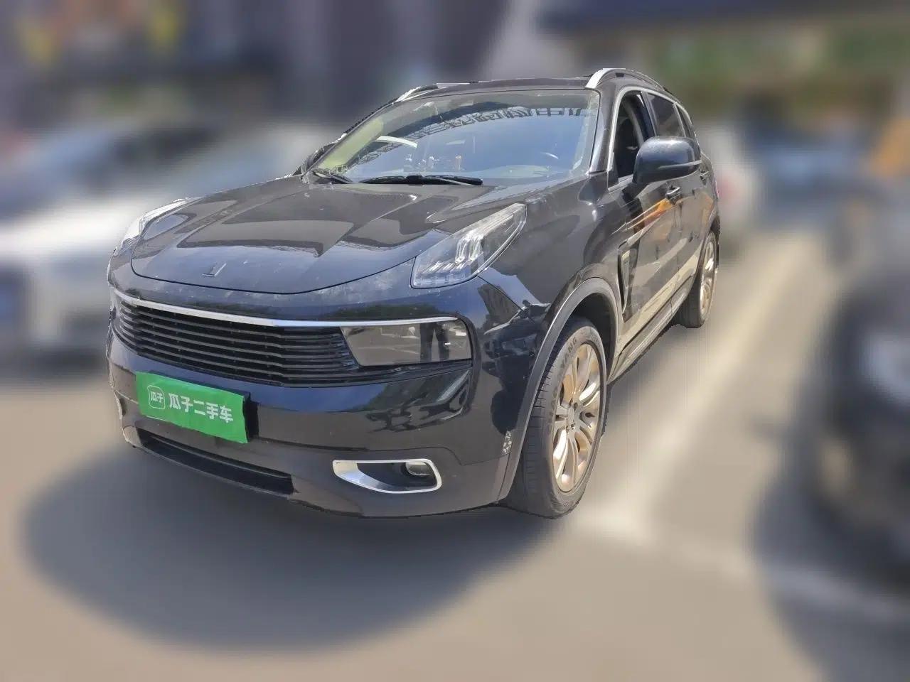 Lynk & Co 01 2017 2.0T Two-Wheel Drive Pro Edition — миниатюра 1