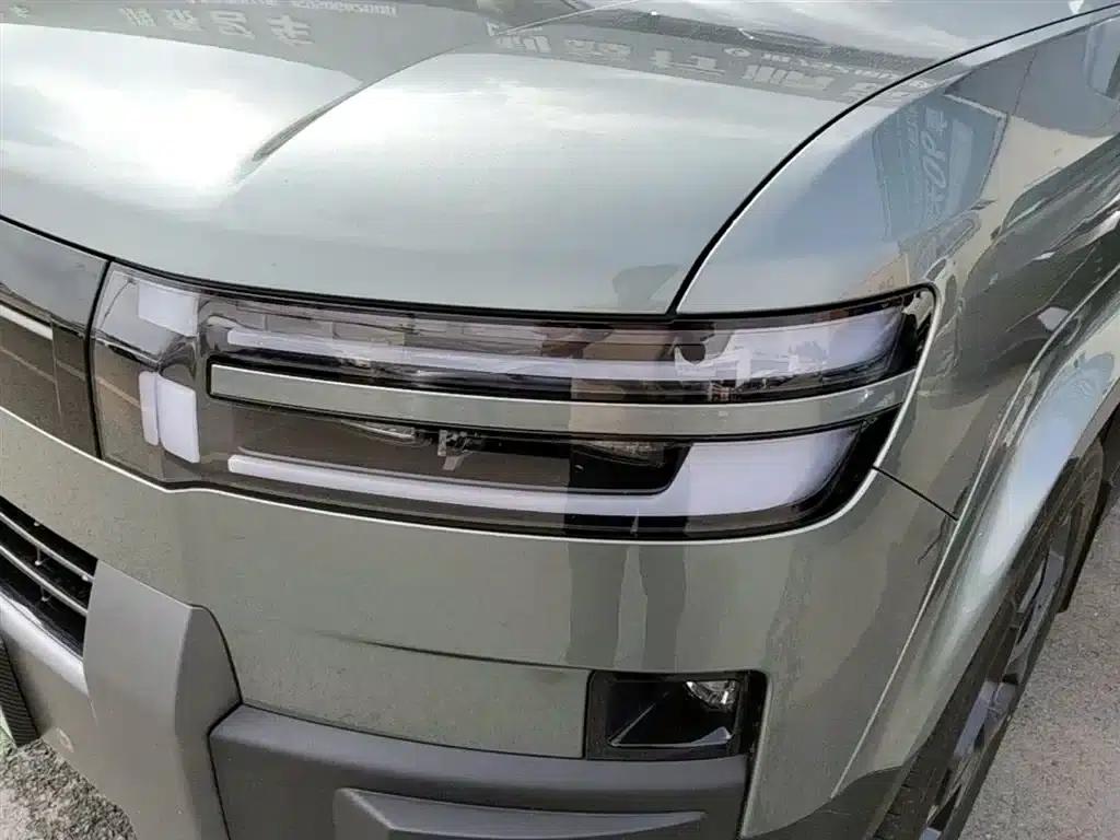 Titanium 7 2025 Model 190KM 4WD Ultra Edition — миниатюра 24