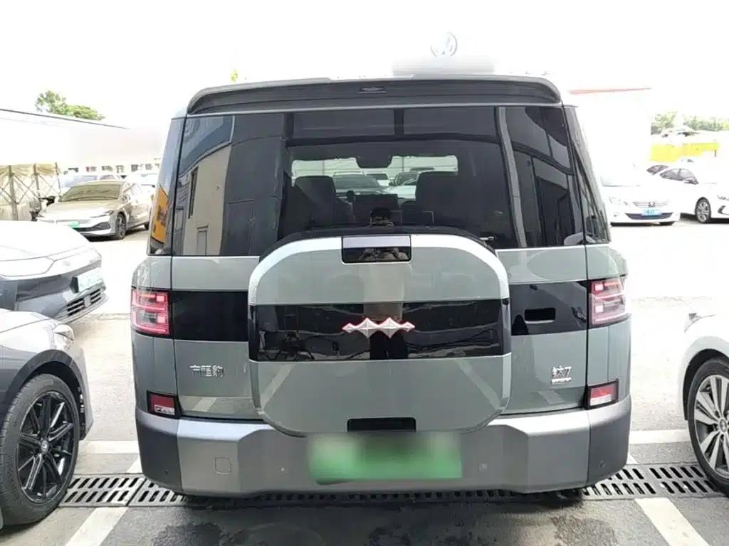 Titanium 7 2025 Model 190KM 4WD Ultra Edition — миниатюра 6