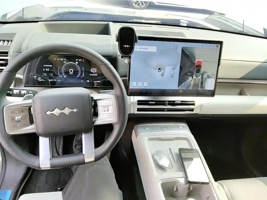 Titanium 7 2025 Model 190KM 4WD Ultra Edition — миниатюра 10