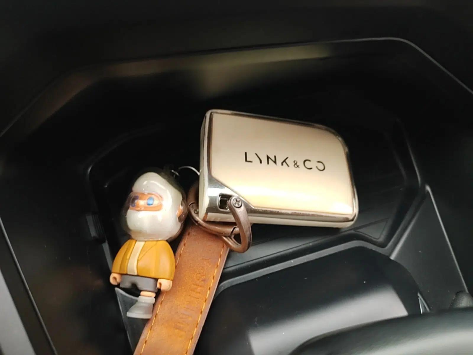Lynk & Co 06 2023 Remix 1.5T JinPro — миниатюра 12
