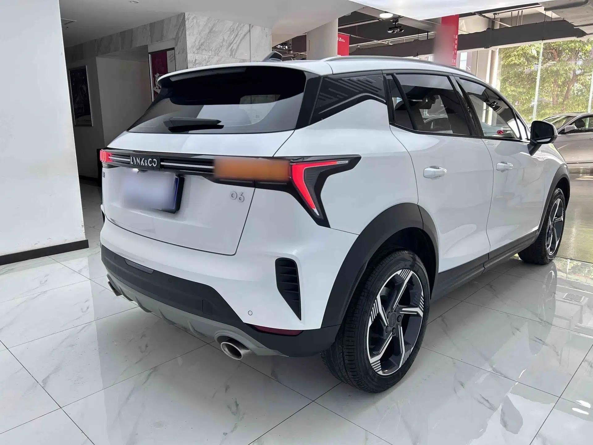 Lynk & Co 06 2023 Remix 1.5T JinPro — миниатюра 8