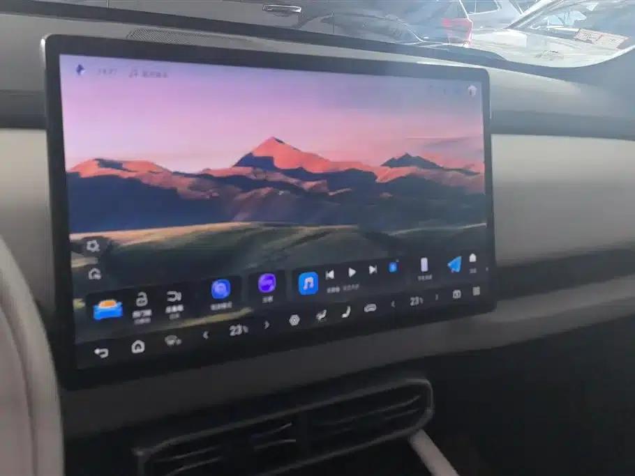 Titanium 3 2025 Model 501KM AWD Drone Edition — миниатюра 13