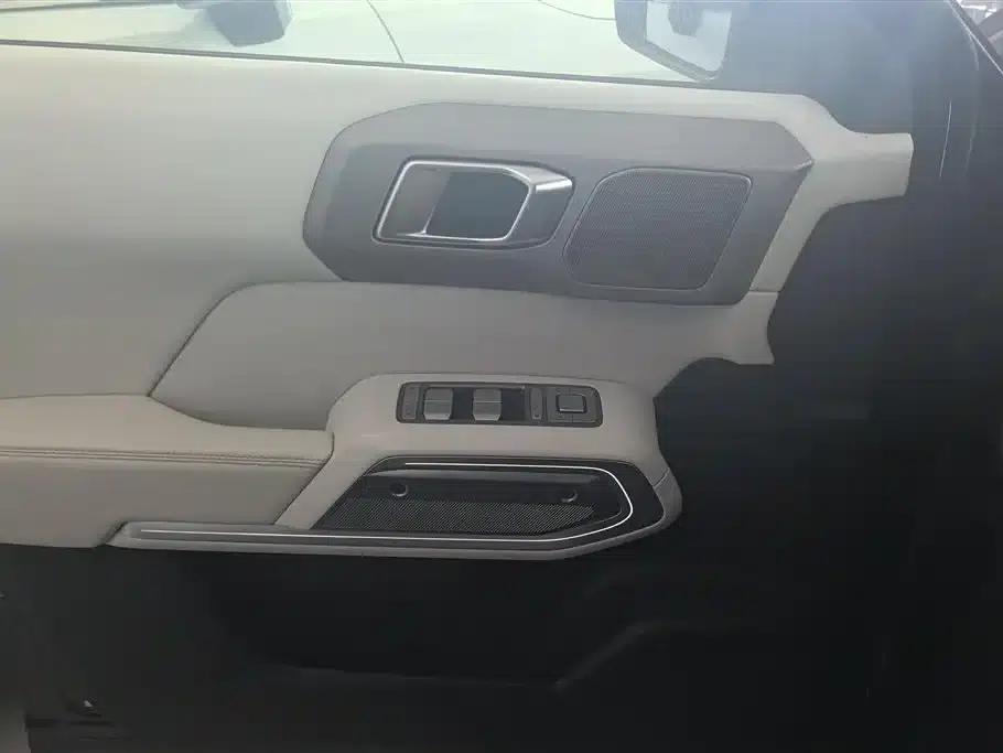 Titanium 3 2025 Model 501KM AWD Drone Edition — миниатюра 7