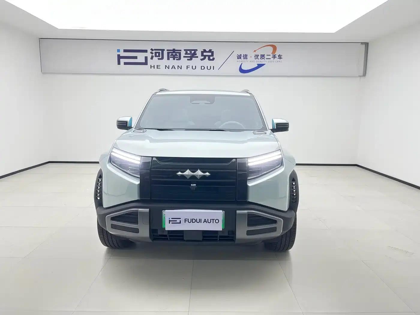 Titanium 3 2025 Model 501KM AWD Ultra Edition — миниатюра 3