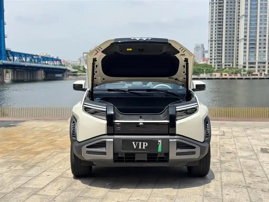 Titanium 3 2025 Model 501KM AWD Ultra Edition — миниатюра 12