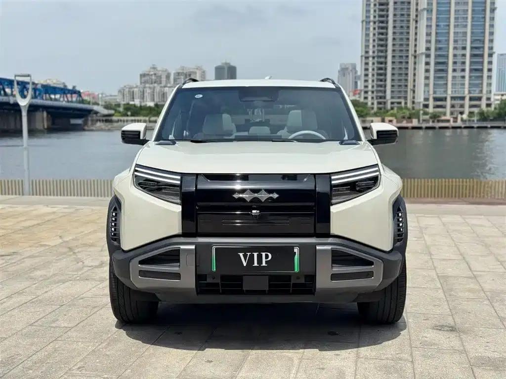 Titanium 3 2025 Model 501KM AWD Ultra Edition — миниатюра 3