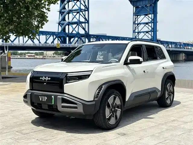 Titanium 3 2025 Model 501KM AWD Ultra Edition