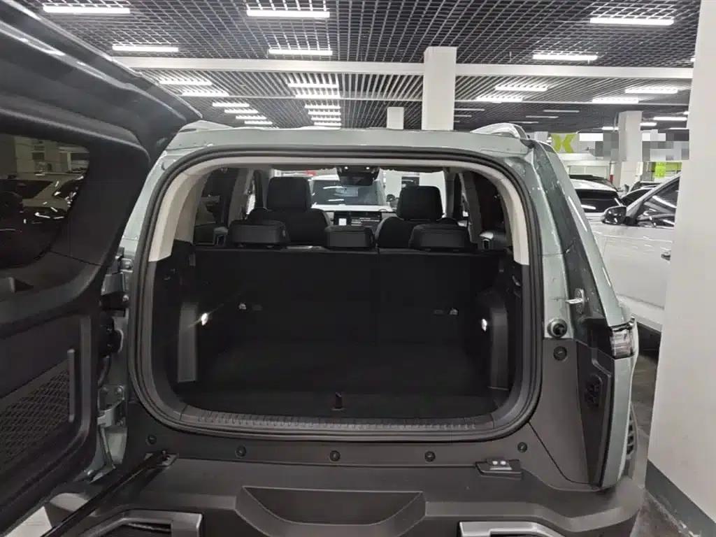Titanium 3 2025 Model 501KM Rear-Wheel Drive Max Edition — миниатюра 19