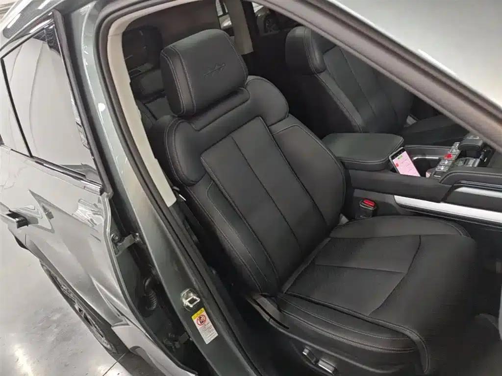 Titanium 3 2025 Model 501KM Rear-Wheel Drive Max Edition — миниатюра 25