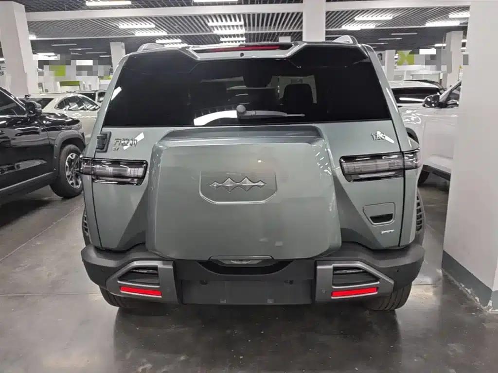 Titanium 3 2025 Model 501KM Rear-Wheel Drive Max Edition — миниатюра 6