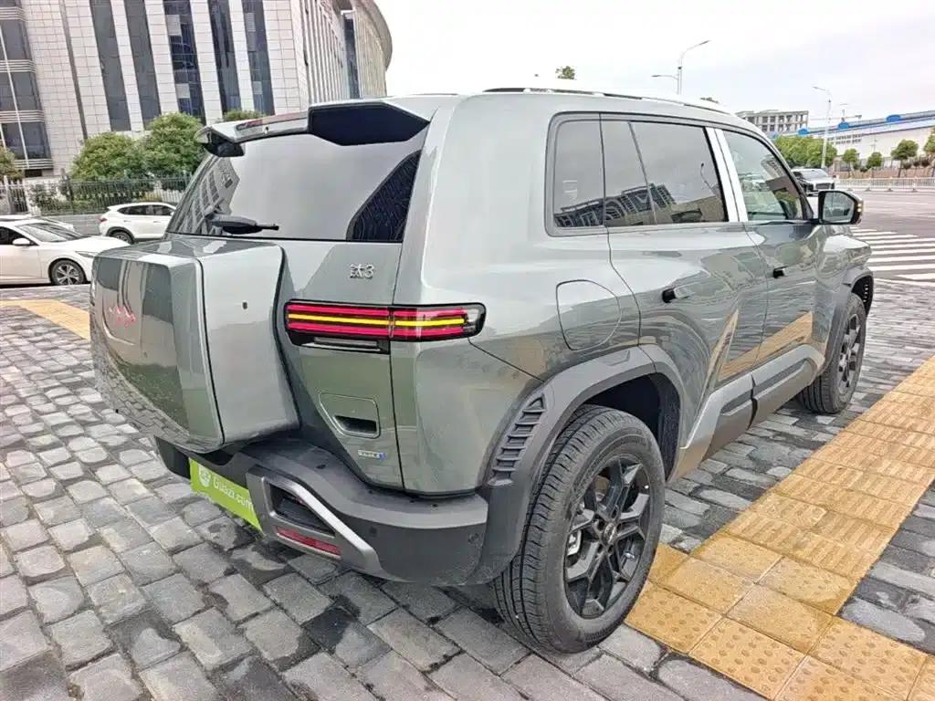 Titanium 3 2025 Model 501KM Rear-Wheel Drive Max Edition — миниатюра 7
