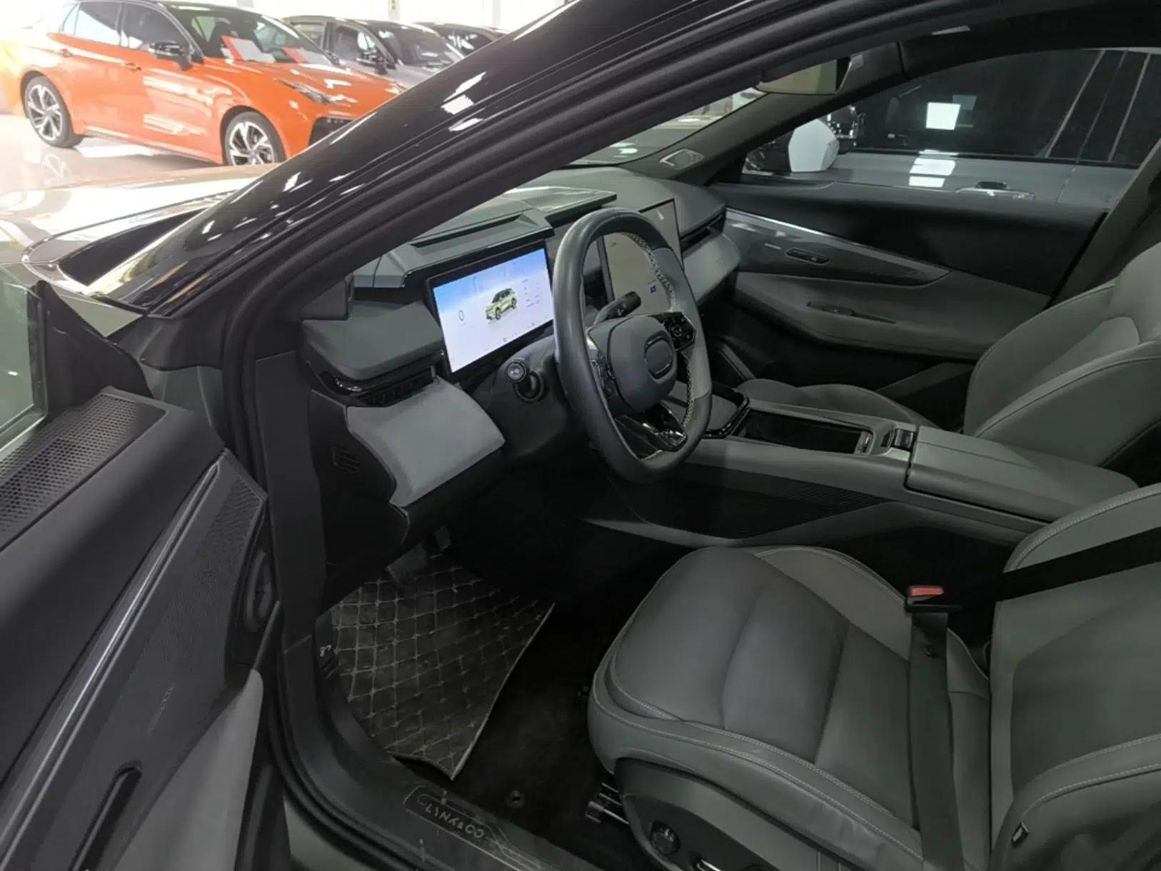 Lynk & Co 08 EM-P 2023 220km All-Wheel-Drive Performance Halo — миниатюра 18