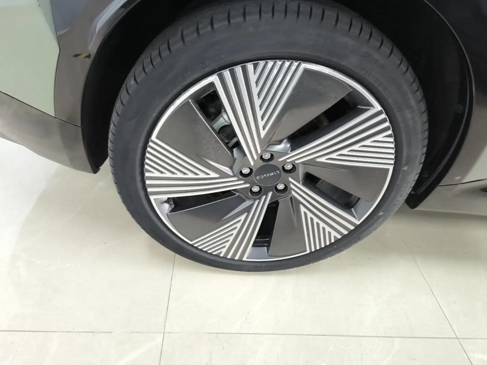 Lynk & Co 08 EM-P 2023 220km All-Wheel-Drive Performance Halo — миниатюра 10