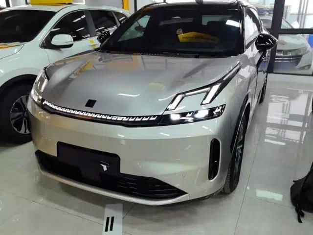 Lynk & Co 08 EM-P 2025 120km Long-Range Halo