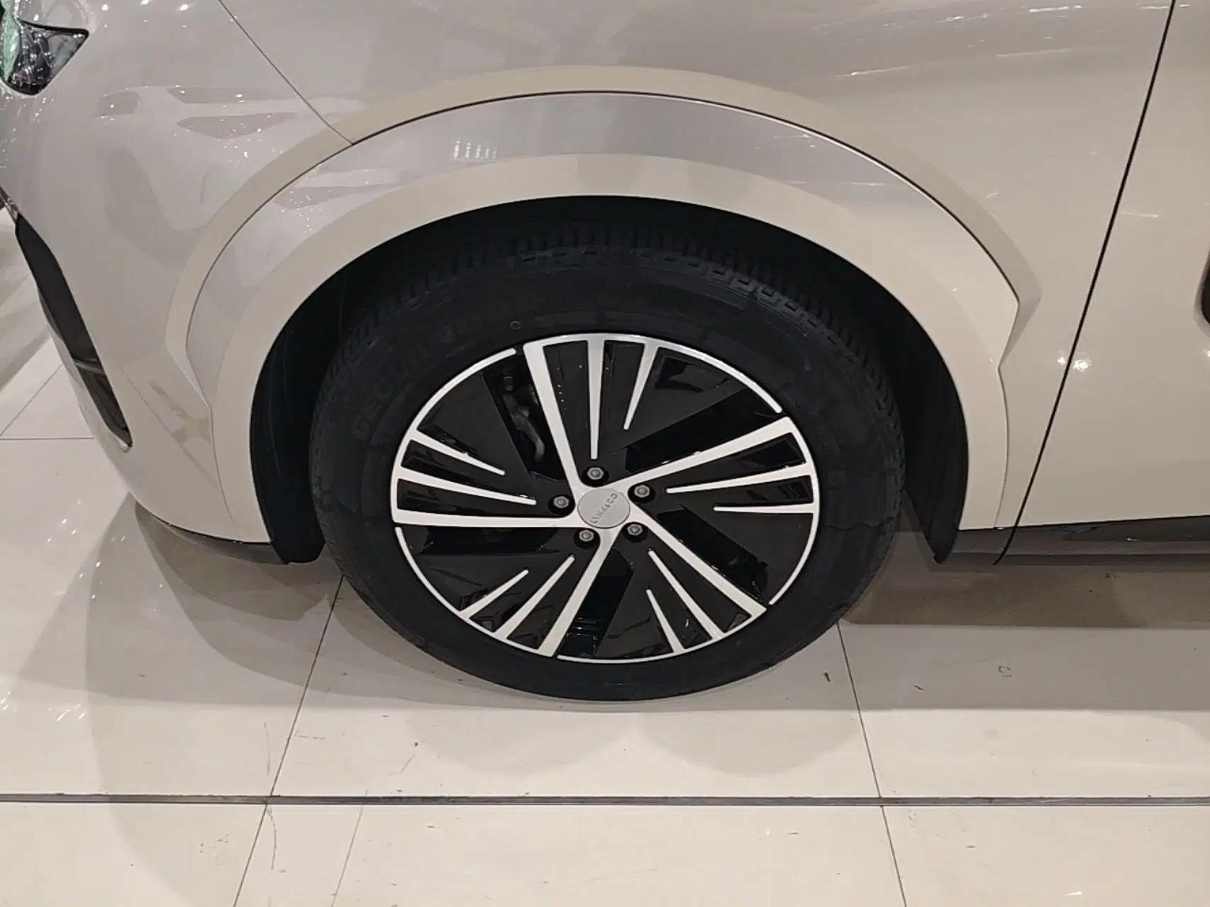 Lynk & Co 08 EM-P 2023 120km Long-Range Halo — миниатюра 8